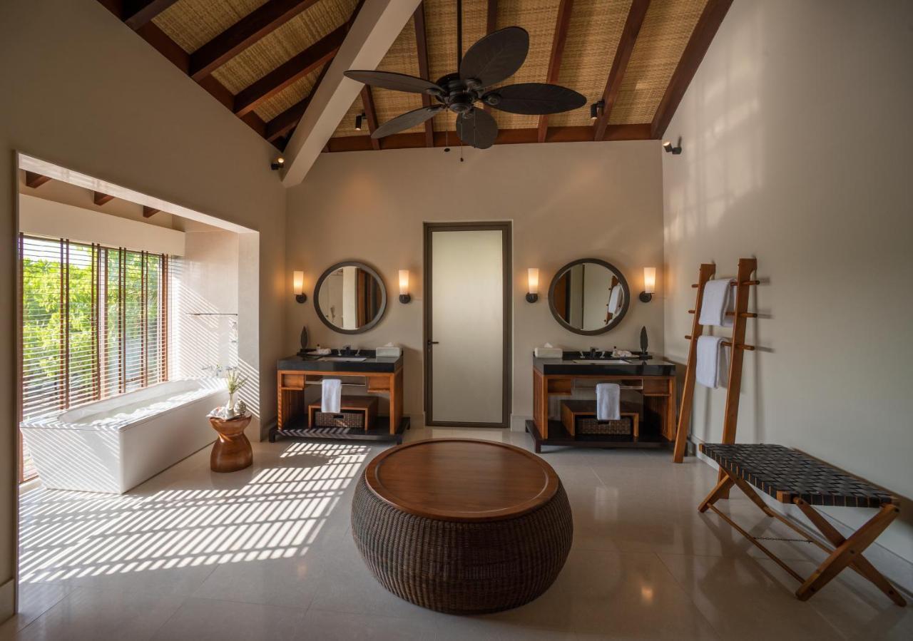 The Residence Maldives At Dhigurah Dhigurah  Dış mekan fotoğraf