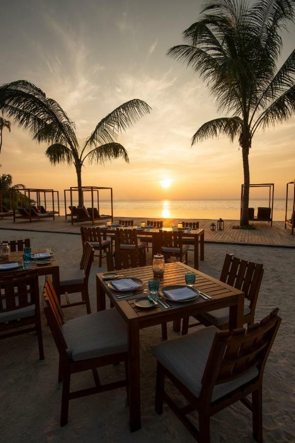The Residence Maldives At Dhigurah Dhigurah  Dış mekan fotoğraf